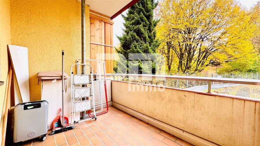 (R)eserviert! Kompakte Zweizimmerwohnung mit Balkon, Keller ruhig gelegen - Balkon / Loggia